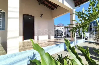 Casa comercial térrea para alugar na avenida independência - vinhedo - sp