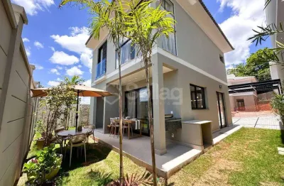 Vila de Casas em condomínio para comprar no Villagio Santa Anna em Vinhedo, interior de São Paulo.