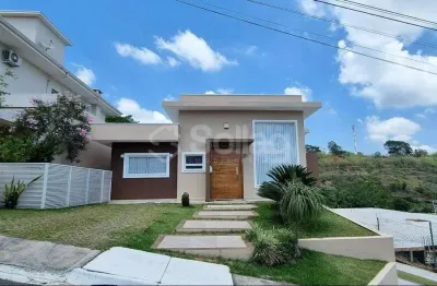 Casa para alugar com três suítes, piscina, escritório no Condomínio São Miguel em Vinhedo.
