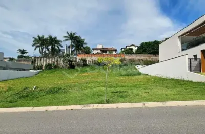 Terreno à venda com ótima topografia e localização no condomínio Arboretum na cidade de Vinhedo - SP