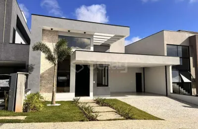 Casa à venda, térrea, três suítes, piscina no Condomínio Mont'alcino em Valinhos São Paulo.