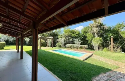 Casa à venda no Residencial Canjaranas em Vinhedo - interior de São Paulo.
