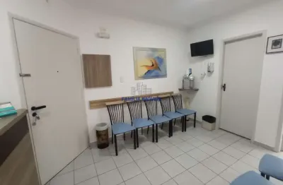 Sala comercial com 3 salas para alugar na avenida ana costa, --, gonzaga, santos por r$ 2.146