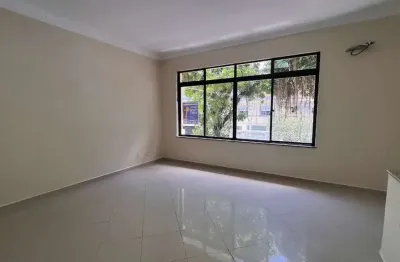 Casa em condomínio fechado com 2 quartos para alugar na Rua Ministro João Mendes, --, Embaré, Santos por R$ 3.800