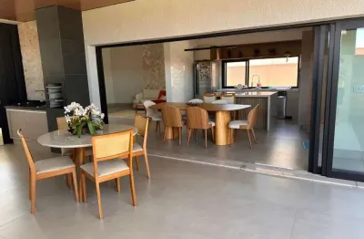 Casa com 4 quartos à venda, 195 m² por R$ 1.799.000 - Residencial Marília - Senador Canedo/GO