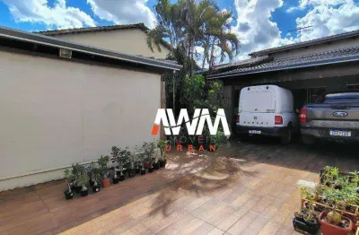 Casa com 4 quartos à venda na Rua do Gramado, 190, Parque das Paineiras (1,2,3 e 4 Etapa), Goiânia