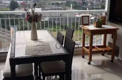 Oportunidade de lindo apto de 107 metros , com 2 suítes , 2 vagas , armários planejados , varanda gourmet , no condomínio clube sitio anhanguera sp