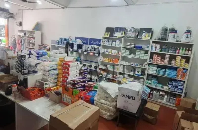 Casa comercial na rua clélia com 353 m2 de terreno e 177m2 construída à venda por r$ 2.550.000 ou locação por r$ 6.000- lapa - são paulo/sp