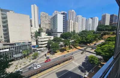Apartamento de 192m , bem localizado , próximo metrô  ,com 4 dormit , por R$ 990.000 -  São Paulo Sp