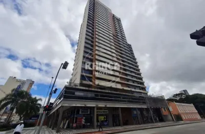 Apartamento com 1 quarto  para alugar, 34.00 m2 por R$2100.00  - Centro - Curitiba/PR