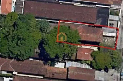 Terreno à venda com 8 m de frente e 50 m de fundo totalizando  400 m²,  campo grande - santos/sp