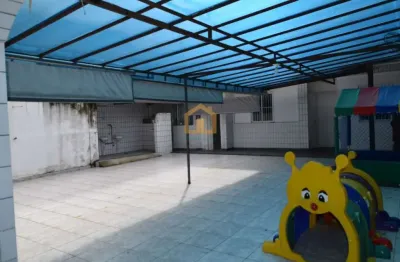 Casa com 4 quartos à venda na Rua Liberdade, Embaré, Santos