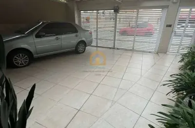 Casa à venda em santos sendo três dormitórios sendo uma suíte duas vagas de garagem casa térrea e isolada no bairro marapé