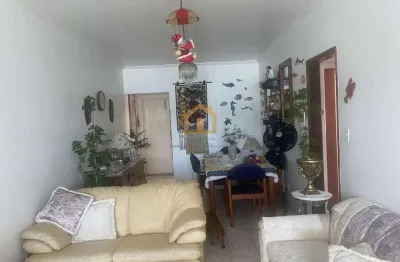 Apartamento amplo com 3 dormitórios e 2 vagas para carro no melhor local!