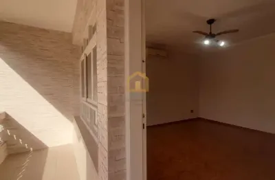 Casa sobreposta alta - próximo a ana costa - santos/sp.