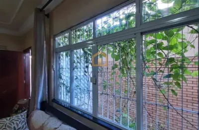 Casa sobreposta térrea à venda, no bairro vila valença, em são vicente.