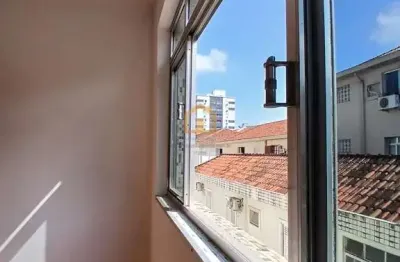Apartamento com 2 dormitórios - bairro campo grande - santos/sp.