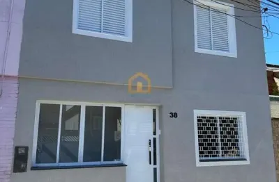 Sobrado à venda – 2 dormitórios | reformado | bairro macuco – santos