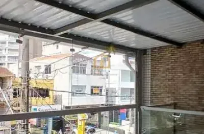 Loja para locação - Segundo andar, sem elevador - Gonzaga - Santos/SP.