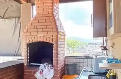 Casa Triplex Bem Conservada Fino acabamento - Vila São Jorge - Santos/SP