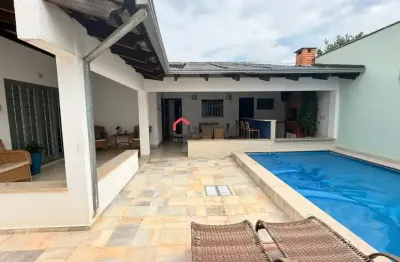Sobrado amplo para locação no santa mônica – ideal para moradia ou ponto comercial!