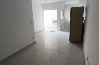 Apartamento com 2 quartos para alugar no Portal do Vale, Uberlândia 
