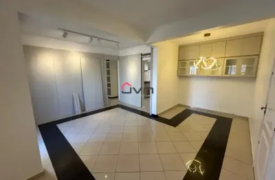 Alugo apto com 3 quartos, armários e elevador no bairro saraiva