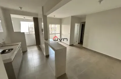 Apartamento no bairro santa mônica com 02 quartos e sacada gourmet.