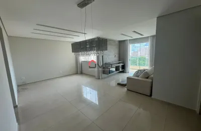 Apartamento no bairro santa mônica, com 03 quartos e prédio com elevador.