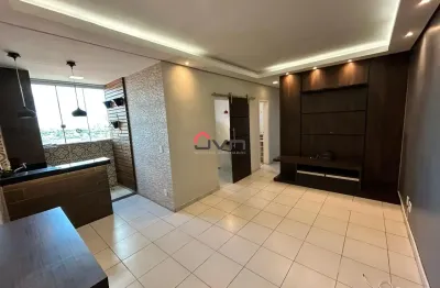 Apartamento com 02 quartos e varanda gourmet com churrasqueira.