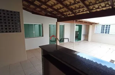 Casa no bairro nossa sra. aparecida com 03 quartos e varanda gourmet.