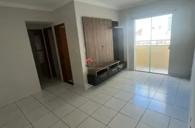 Apartamento próximo a ufu santa mônica, com 02 quartos e cozinha planejda.