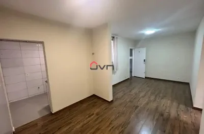 Apartamento térreo para alugar no santa mônica com armários