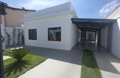 Casa com 03 quartos, sendo 01 suite, próximo ao supermercado apoio