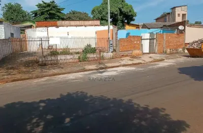 Terreno à venda na Rua do Pelicano, 1240, Paraíso, Londrina
