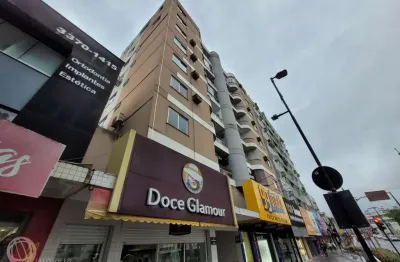 Apartamento com 2 quartos para alugar no centro, jaraguá do sul , 53 m2 por r$ 2.200