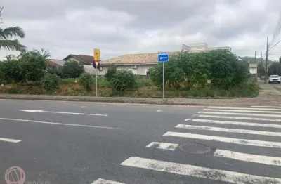 Terreno à venda no Amizade, Jaraguá do Sul , 495 m2 por R$ 690.000