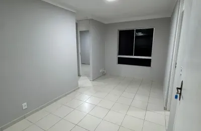 Lindo apartamento térreo de 3 quartos semi mobiliado e super ventilado