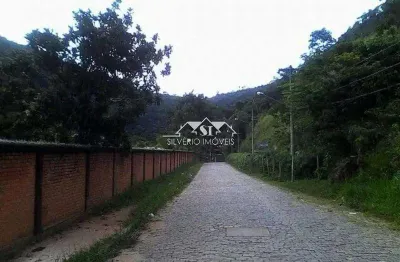 Terreno à venda no Nogueira, Petrópolis 