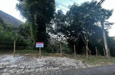 Terreno em condomínio fechado à venda em Itaipava, Petrópolis 
