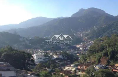 Terreno à venda no Mosela, Petrópolis 