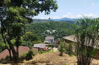 Terreno à venda no Castelanea, Petrópolis 