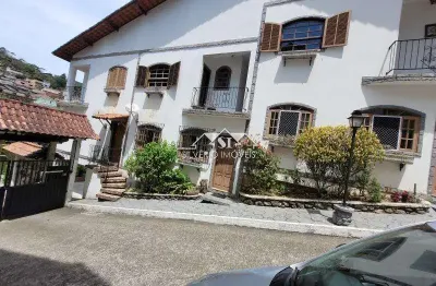 Casa com 3 quartos à venda no Castelanea, Petrópolis 
