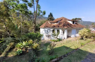 Casa com 5 quartos à venda no Mosela, Petrópolis 