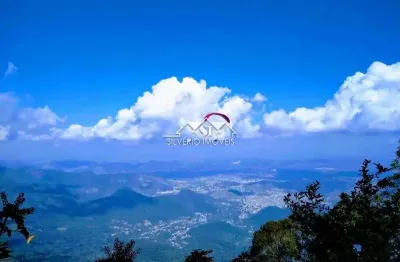 Casa com 3 quartos para alugar no Simeria, Petrópolis 