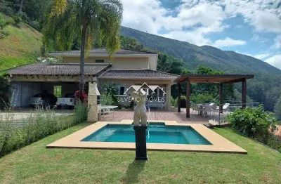 Casa em condomínio fechado com 5 quartos para alugar em Itaipava, Petrópolis 