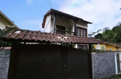 Casa com 3 quartos à venda no Bingen, Petrópolis 