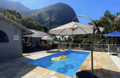 Casa com 5 quartos para alugar no Araras, Petrópolis 