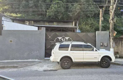 Barracão / Galpão / Depósito para alugar no Quitandinha, Petrópolis 