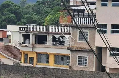 Casa à venda no Valparaíso, Petrópolis 